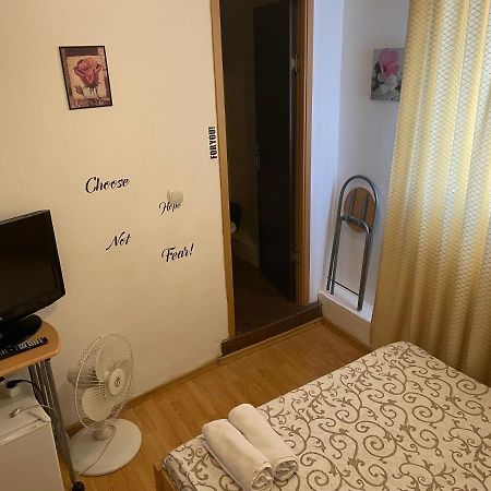 Studio Piata Amzei Nr.1 Apartman Bukarest Kültér fotó