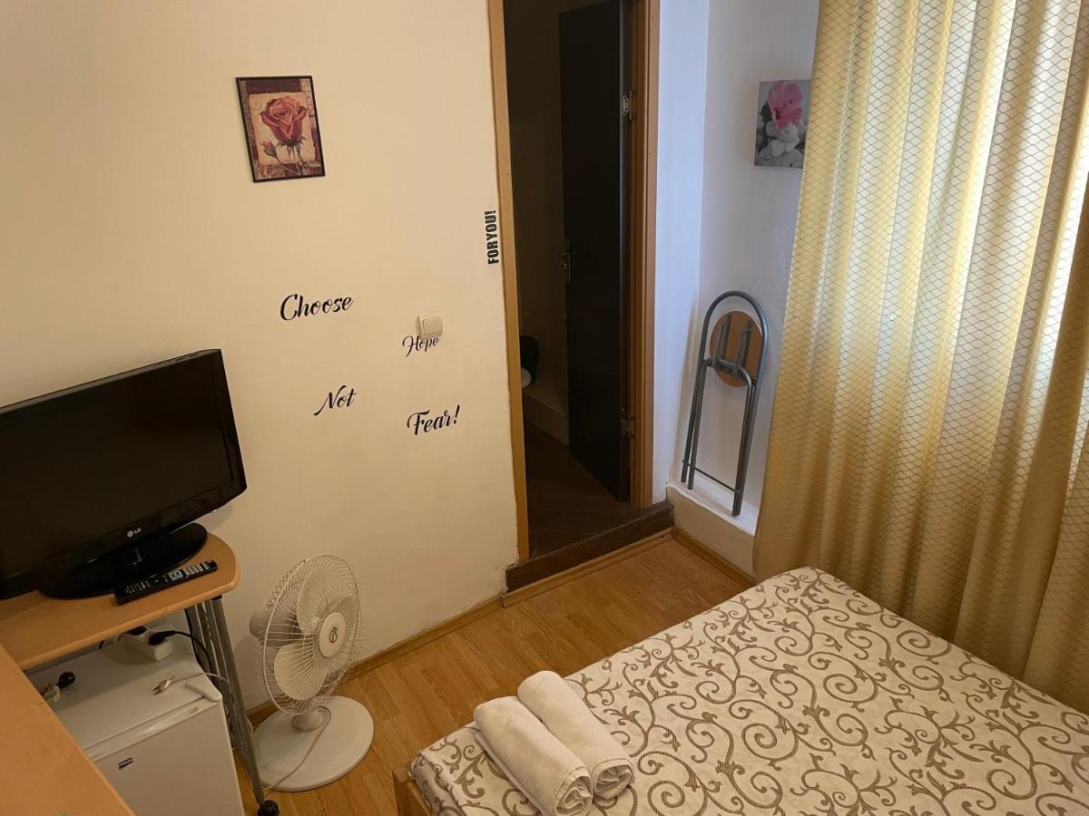 Studio Piata Amzei Nr.1 Apartman Bukarest Kültér fotó